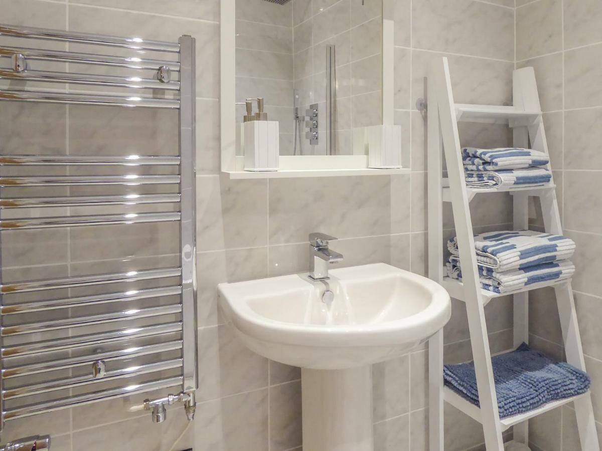 Harbour View Apartment Лоо Екстер'єр фото